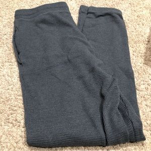 Tna Waffle Jogger in colour “outerspace” Medium
Mid-rise thermal joggers